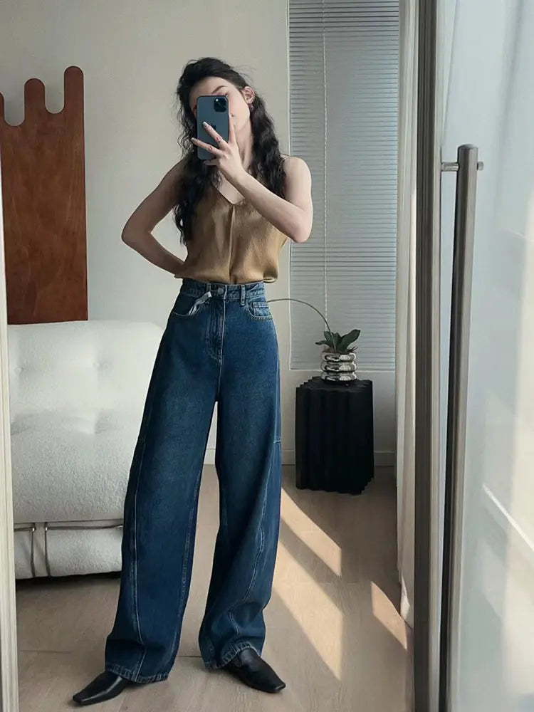 Mila – Relaxed Arc Seam Banana Denim Pants