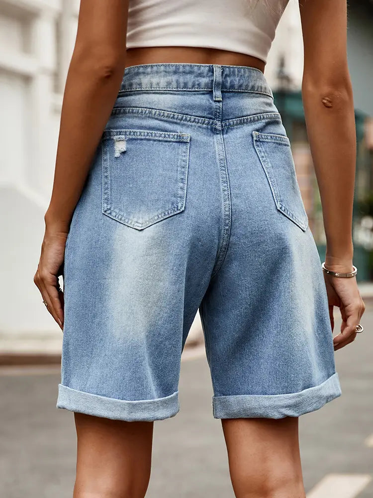 Daisy – Bermuda Denim Shorts With Laid-Back Comfort
