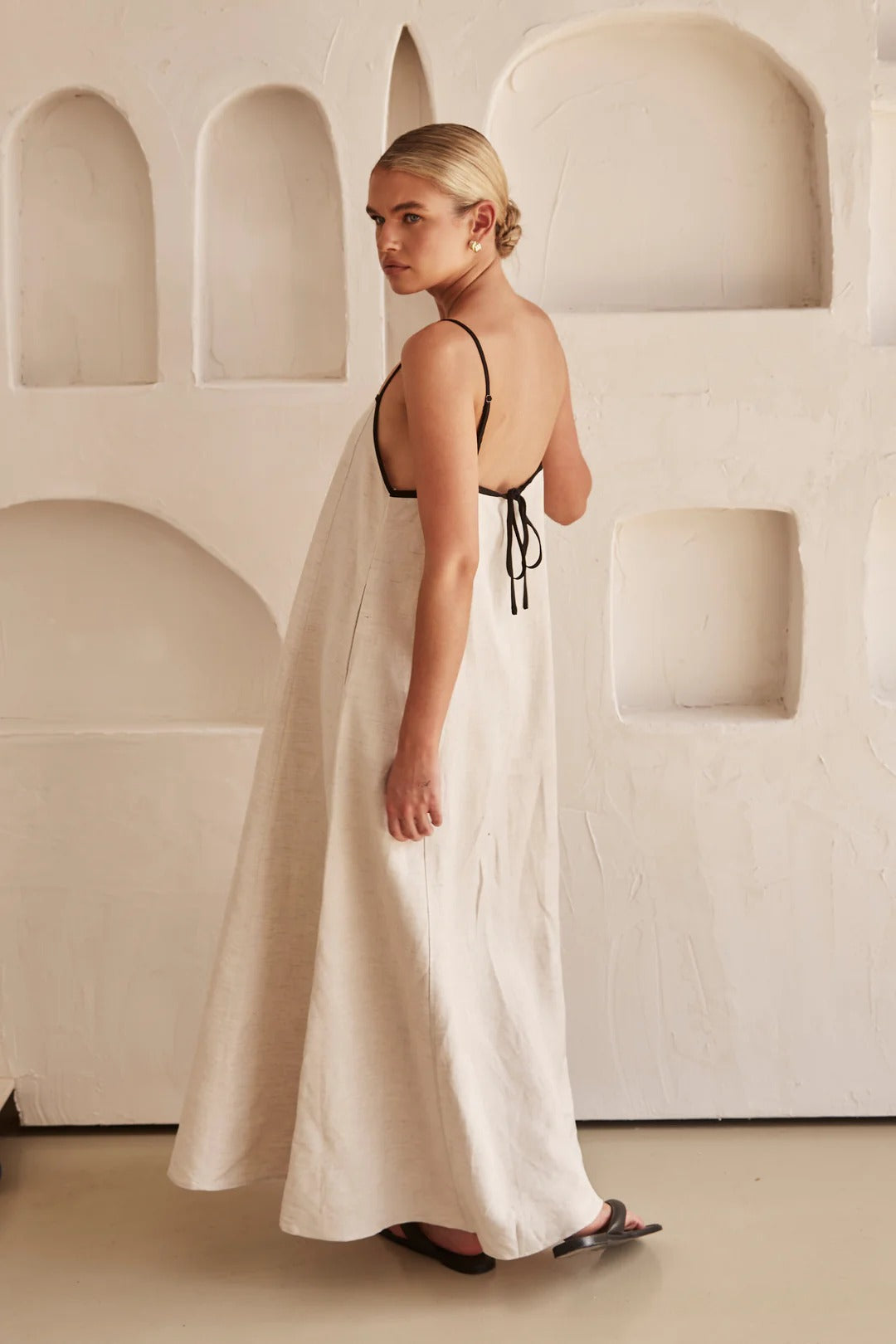 Effortless Linen Contrast Maxi Dress