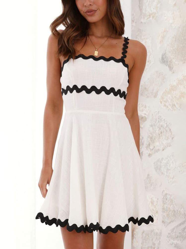 Lys Elegant Mini Dress