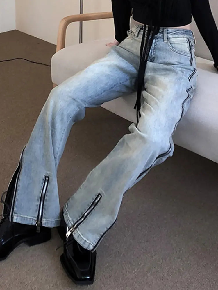 Skylar – Flare Jeans With Zipper Accents