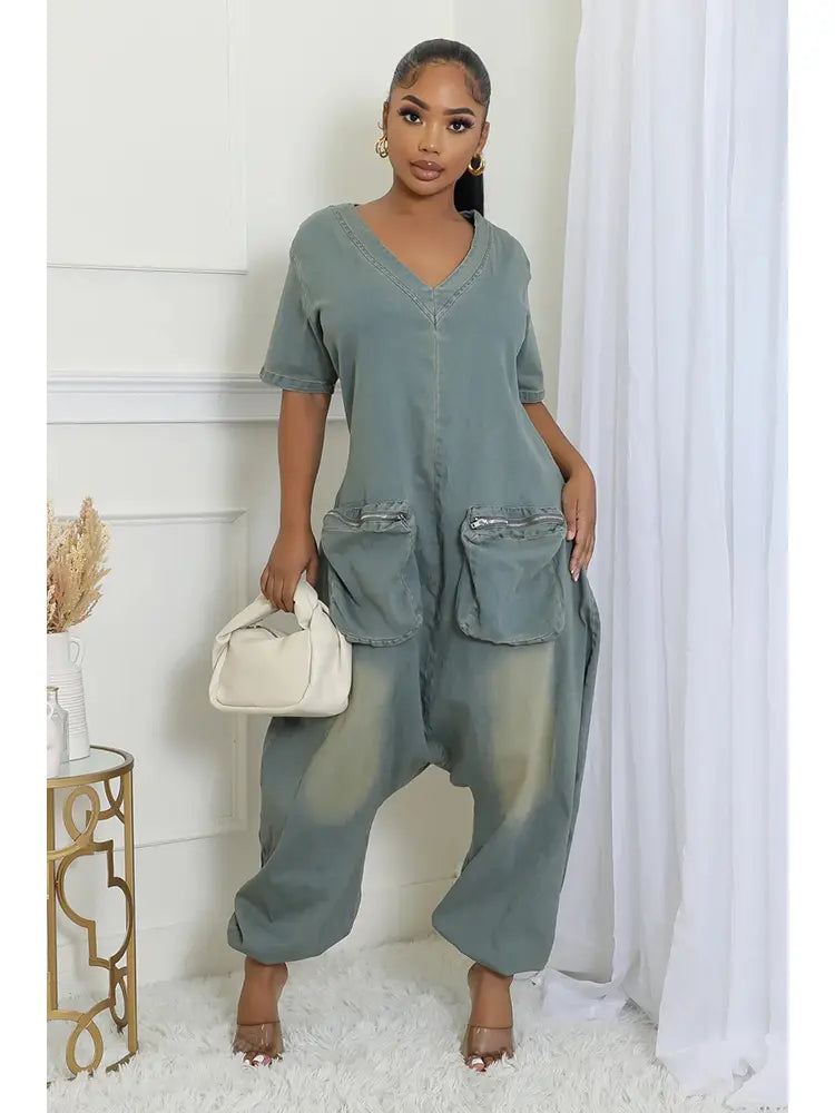 Maya – Denim Jumpsuit With Oversized Pockets