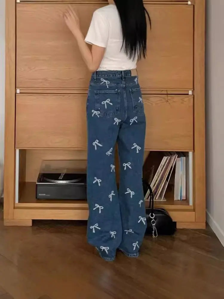 Chloe – Bow Print Denim Pants With Relaxed Fit
