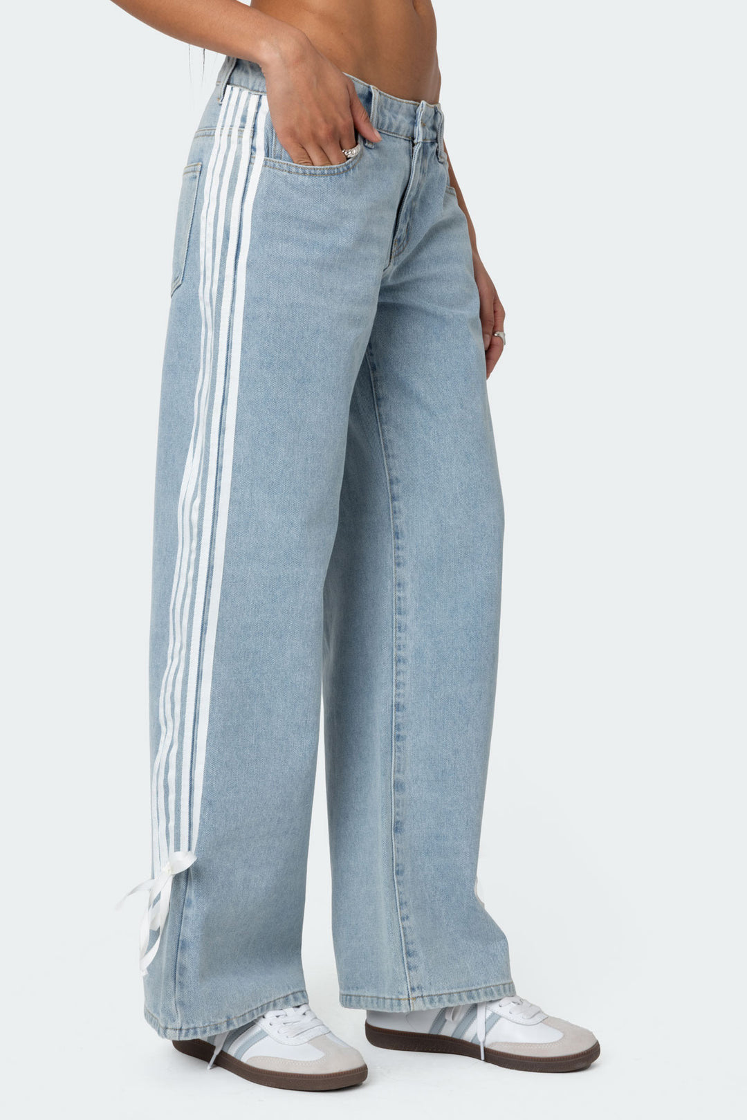 Luna - Side Stripe Bow Wide-Leg Jeans
