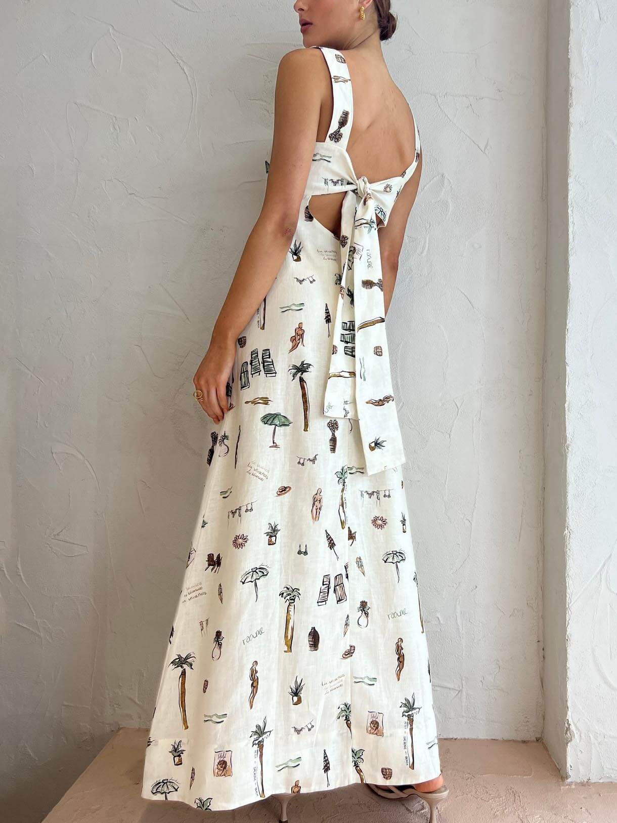 Urban Chic - Graffiti Backless Maxi Dress