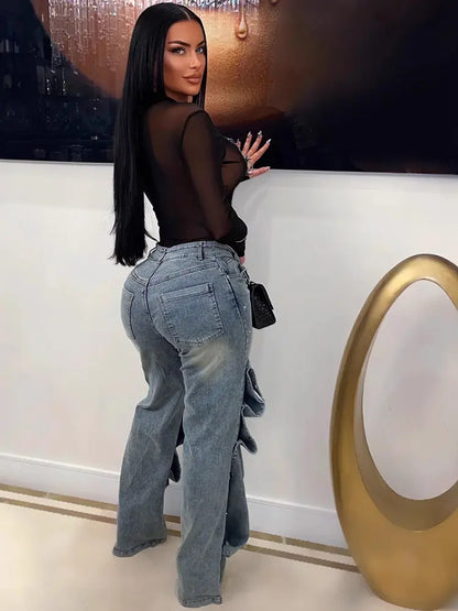 Mila - Button Accent Loose-Fit Jeans