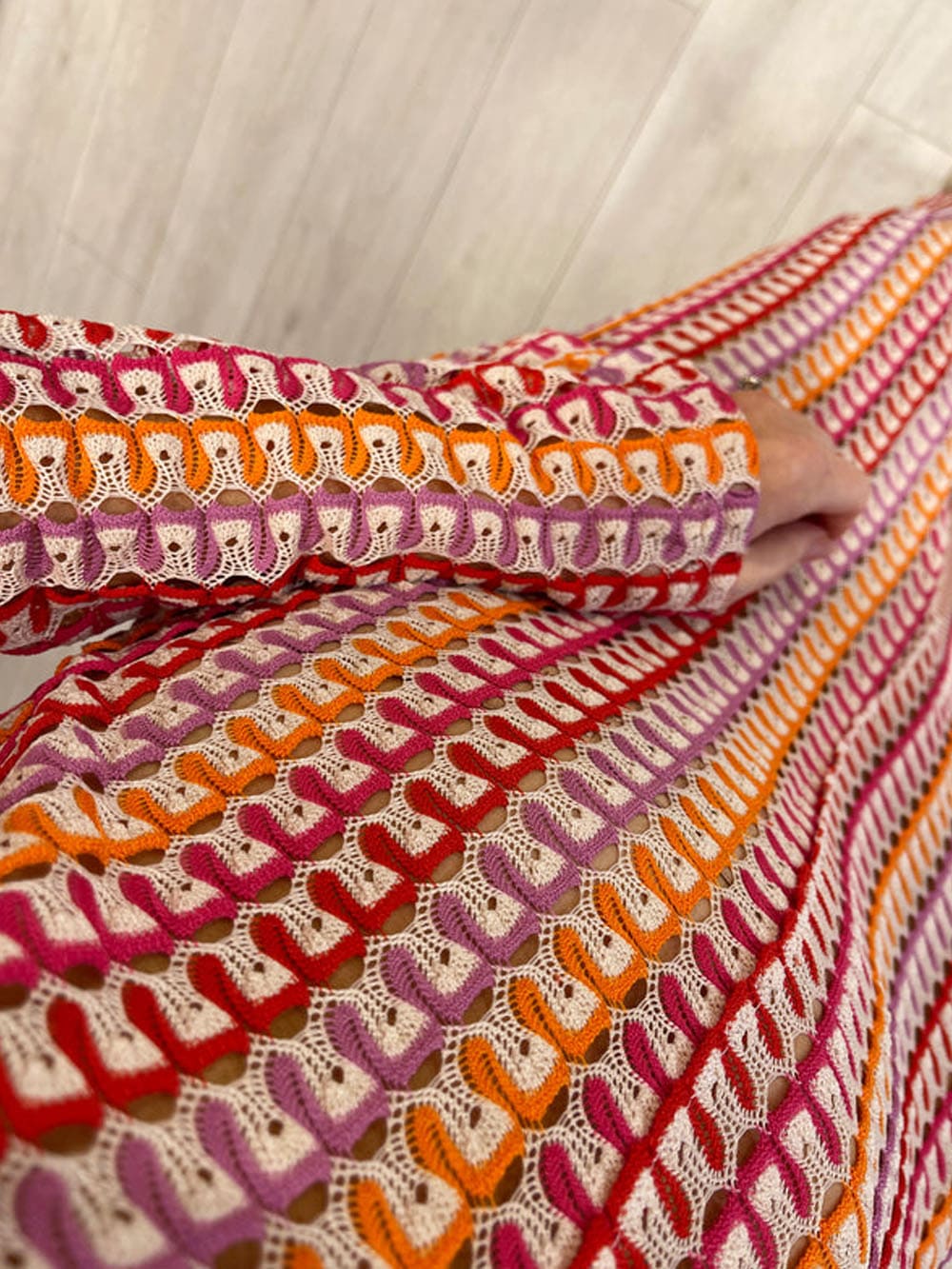 Boho V Neck Bell Sleeve Wavy Striped Crochet Beach Vacation Maxi Dress - Red - Airnori