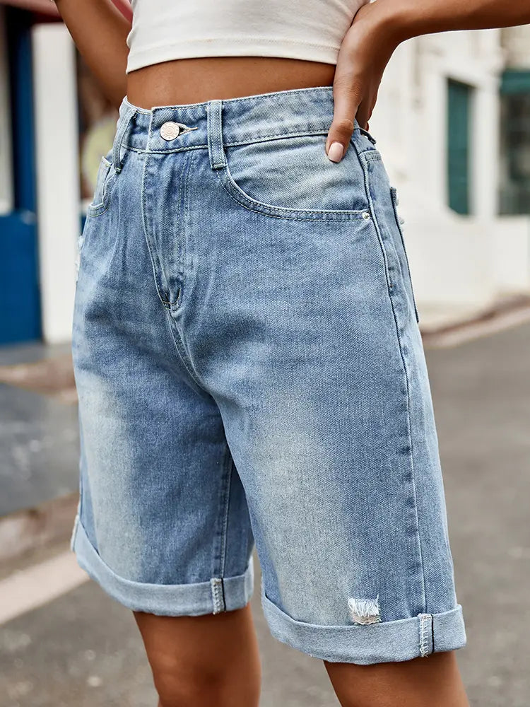 Daisy – Bermuda Denim Shorts With Laid-Back Comfort
