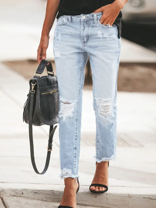 Ava – Distressed Jeans With Effortless Comfort